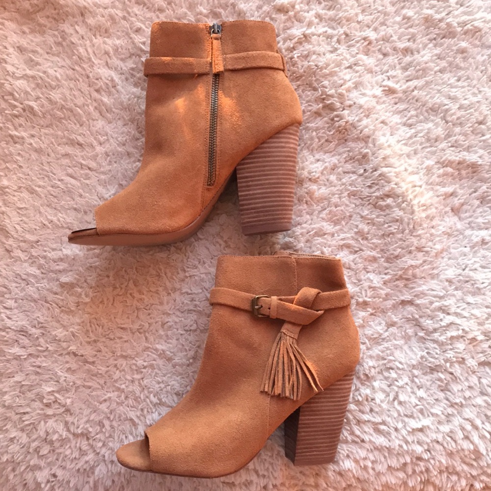 Joe’s Jeans Peep Toe Tassel Heeled Boot NEVER WORN